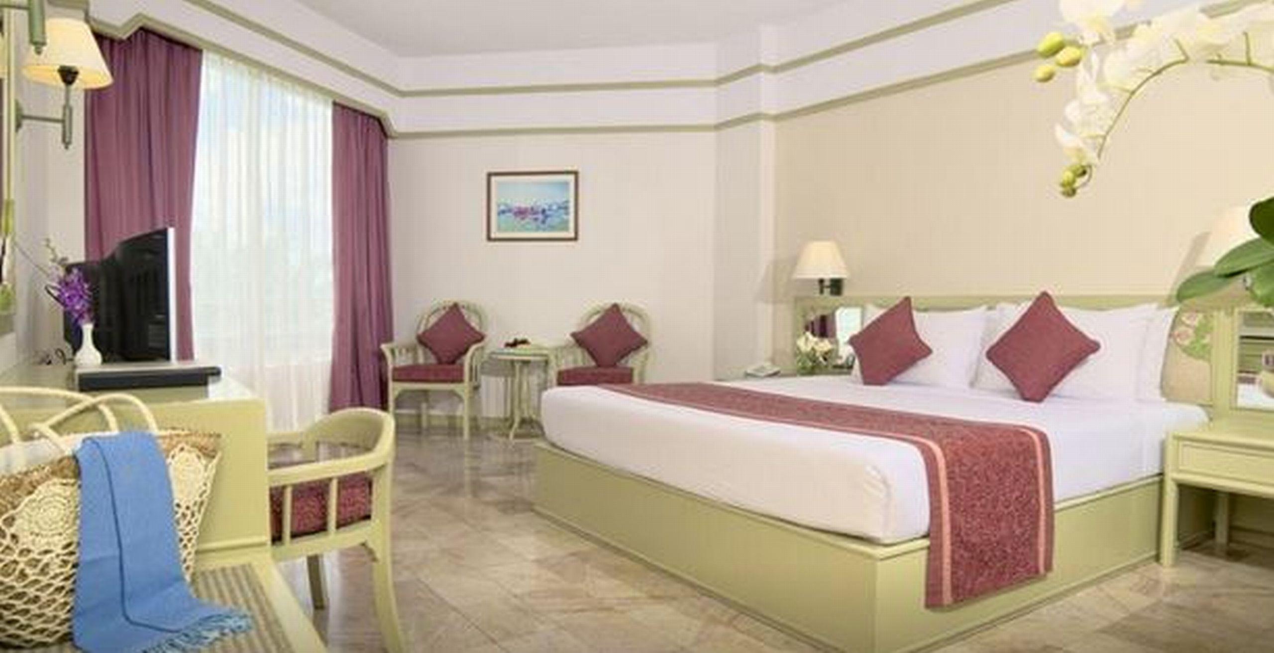 Cholchan Pattaya Beach Resort - Sha Extra Plus Екстериор снимка A room at the hotel