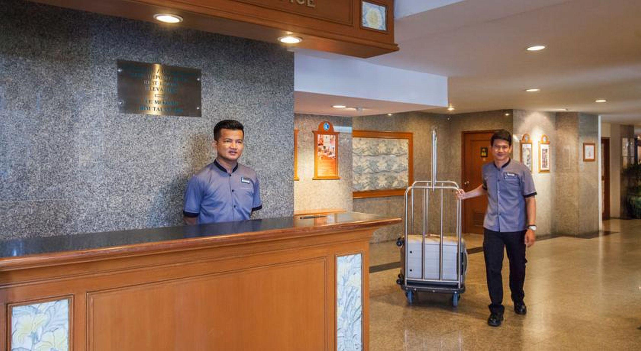Cholchan Pattaya Beach Resort - Sha Extra Plus Екстериор снимка
