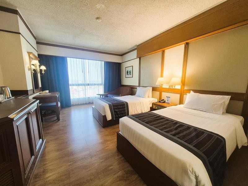 Cholchan Pattaya Beach Resort - Sha Extra Plus Екстериор снимка